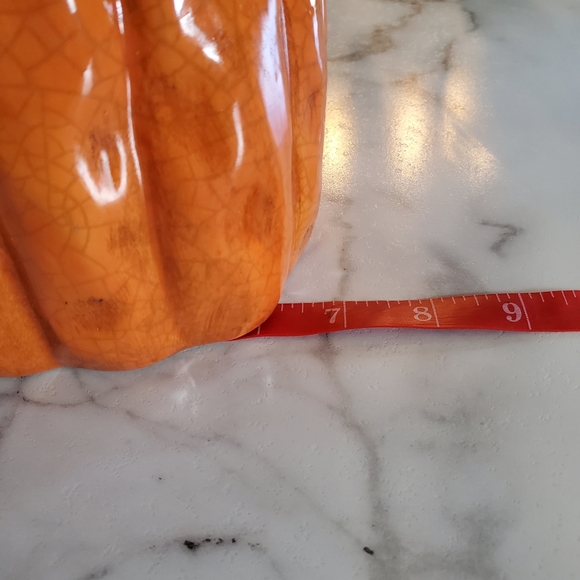 Ceramic Pumpkin with metal leaves - Picture 15 of 16